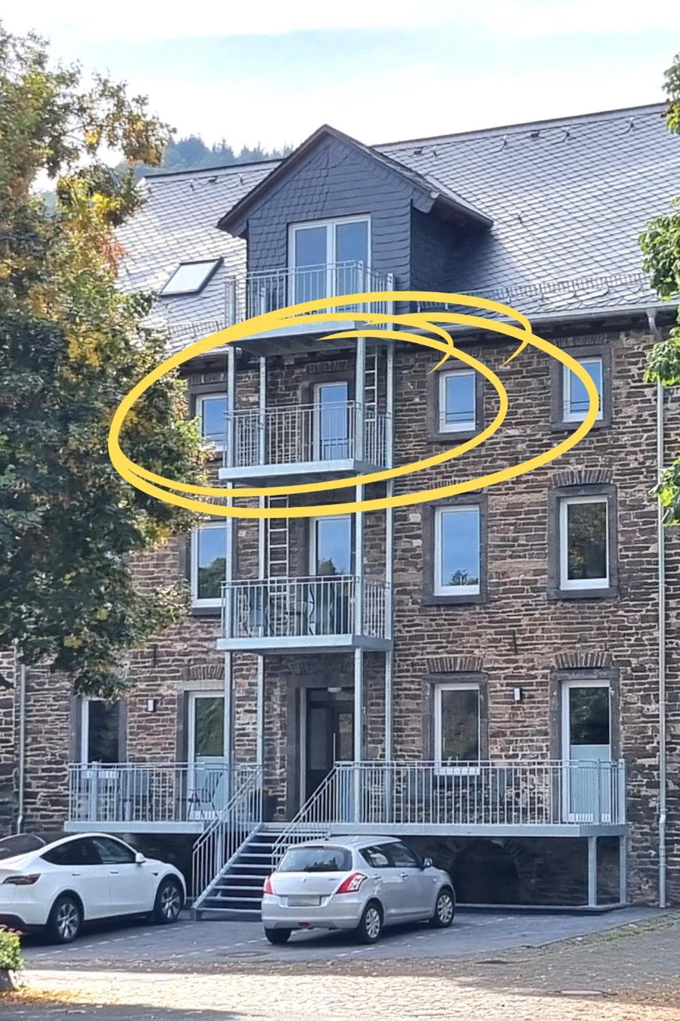 Winzerhaus Am Calmont - Raumwunder Mit Moselblick Apartment Bremm Luaran gambar